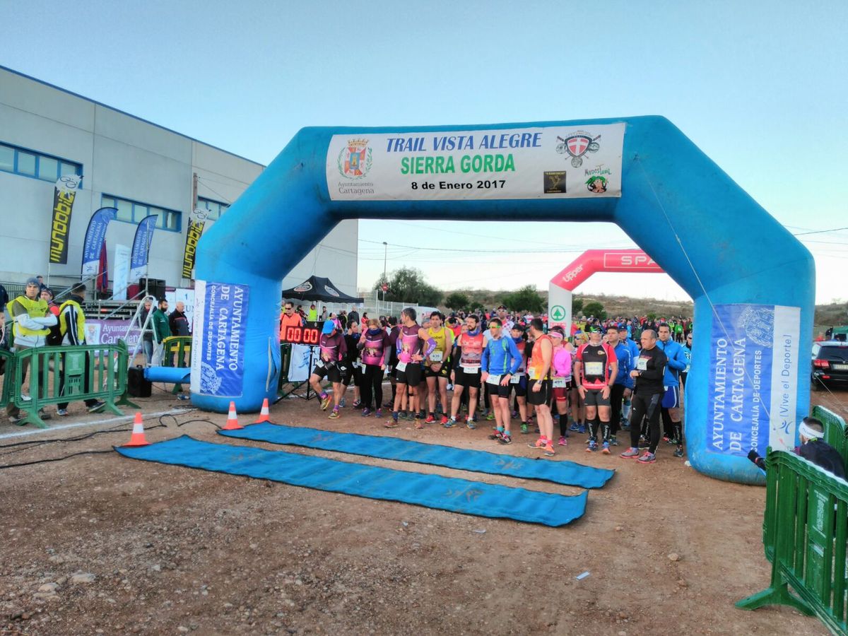 600 corredores y senderistas participaron en el I Trail Vista Alegre-Sierra Gorda de Cartagena para recaudar fondos para Sodicar y la AECC 2 100852