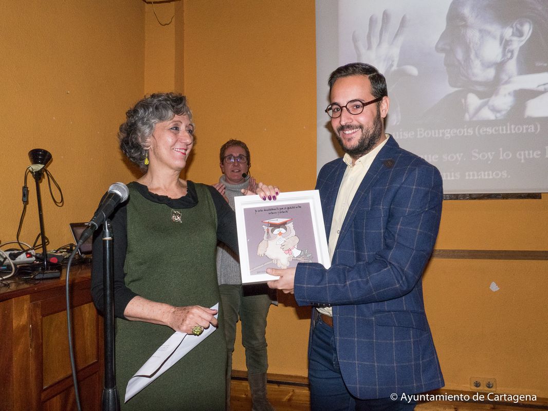 La Concejalia de Cultura recibe el Premio Lechuza por su lucha por la Igualdad 2 102035