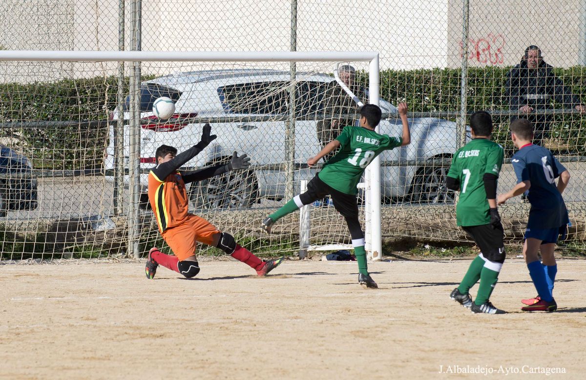 La Palma-Codelpa y La Isla dominan en infantiles del XXIV Campeonato de Ftbol Base