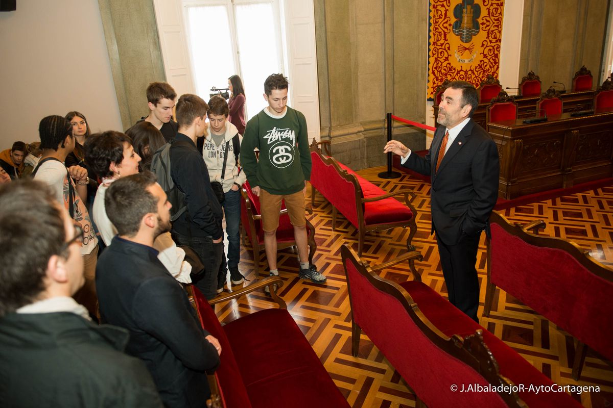 Recepcin de alumnos franceses de intercambio en el Colegio Franciscanos