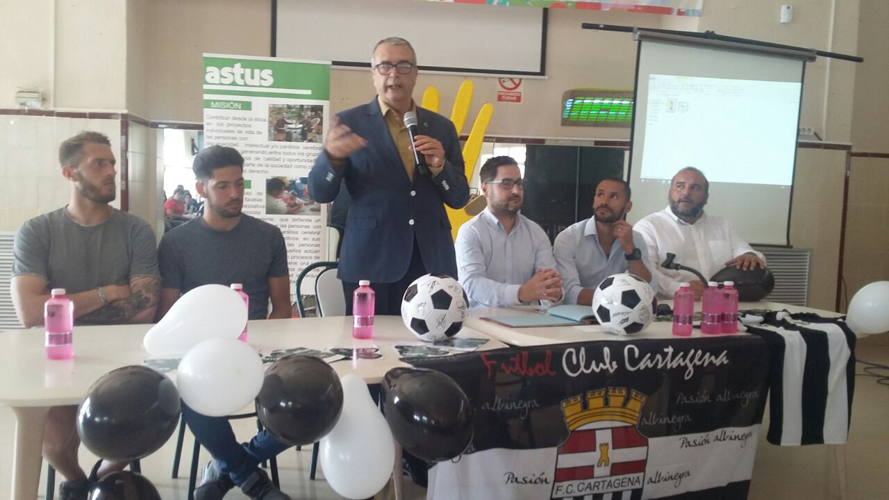 El Efese visita a sus seguidores de Astus por el 50 aniversario de la asociacion 2 109310