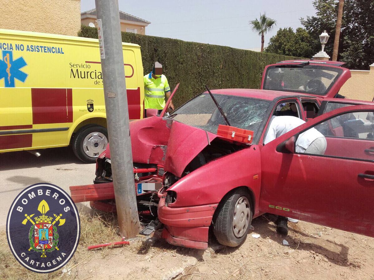 Imagen del accidente cedida por Bomberos de Cartagena