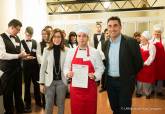 Entrega de diplomas a los alumnos de los cursos de Cocina y Restauracin de la ADLE
