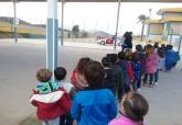 La Polica Local muestra su labor a los alumnos de Infantil del colegio Carthago