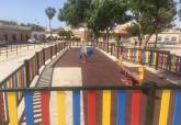 Nueva zona de juegos infantiles en la plaza Manuel de Falla de la barriada San Cristbal (Boho)