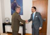 Visita del director del Instituto Militar al alcalde