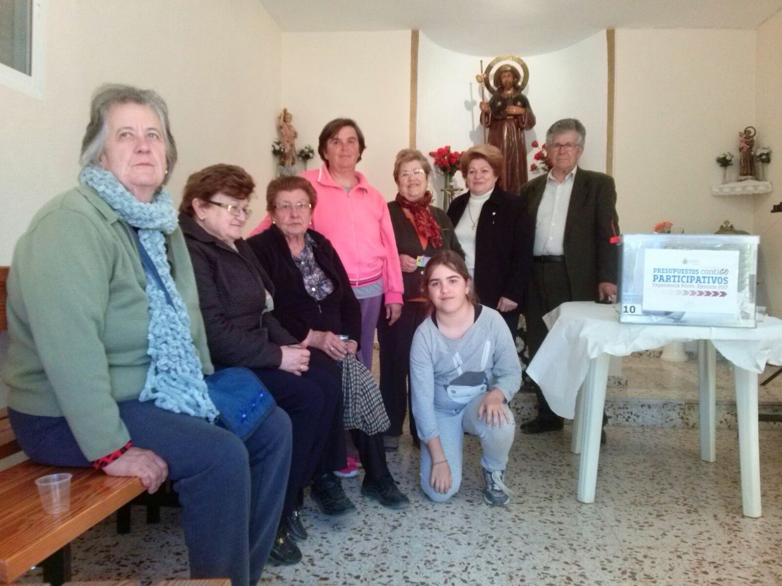 Urna de los Presupuestos Participativos en la Iglesia de Santiago en el Rincón de Sumiedo