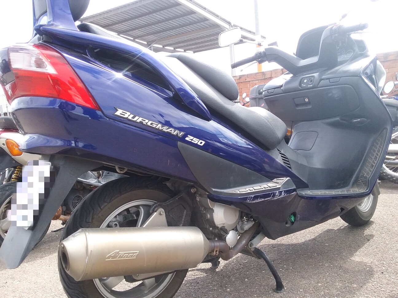 Motocicleta que conduca el infractor detenido por la Polica Local 16 de marzo