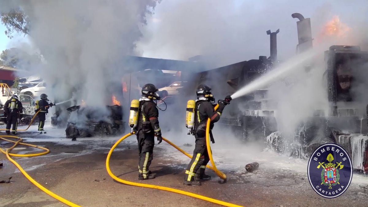 Incendio en un desguace de Custa Blanca