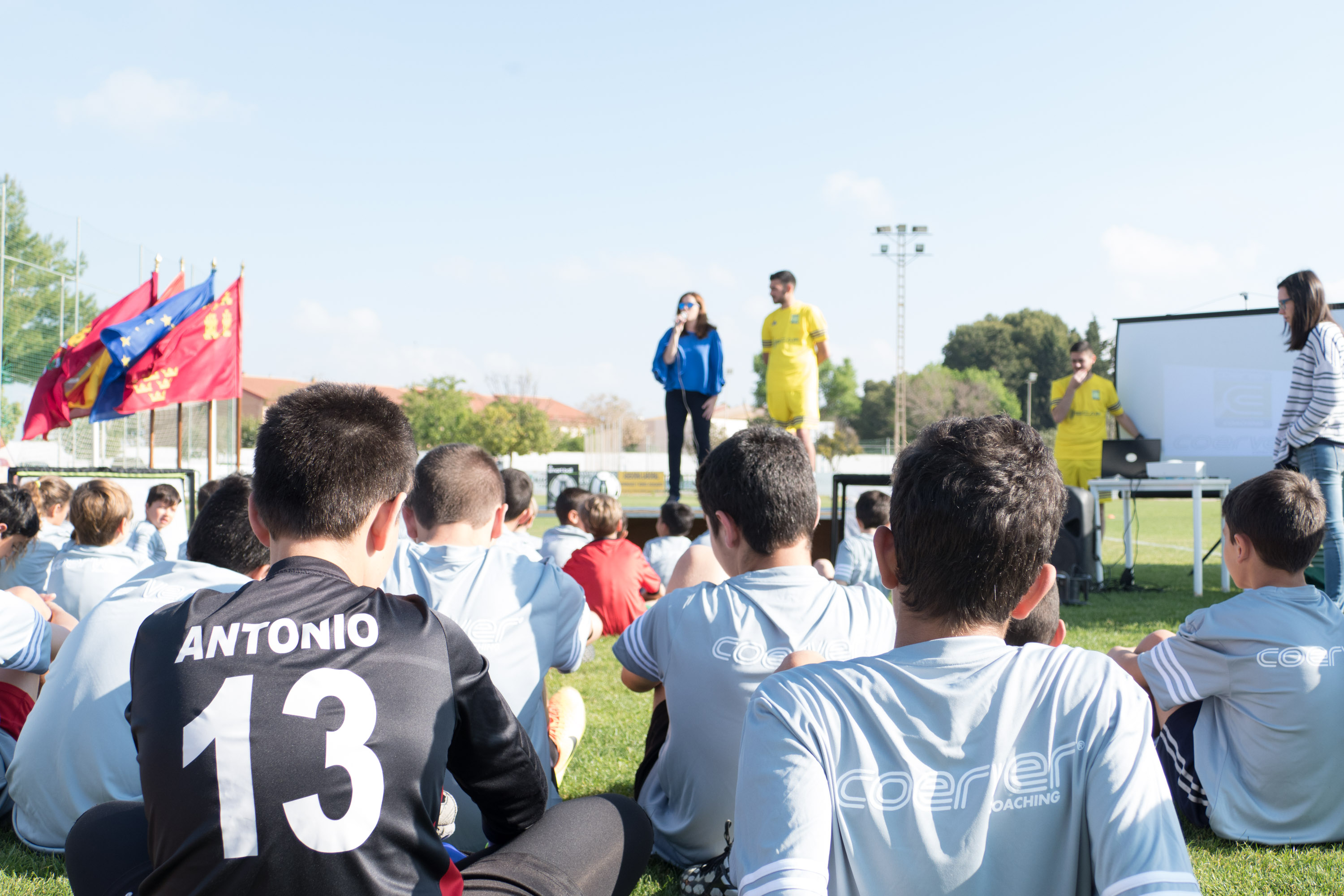 Campus de ftbol de Semana Santa en Pozo Estrecho