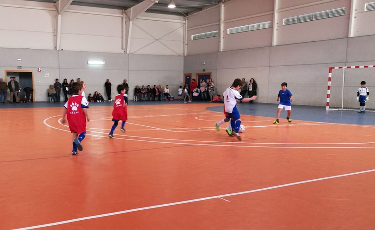 Convivencia de alumnos de la escuela de fútbol sala Javi Matía