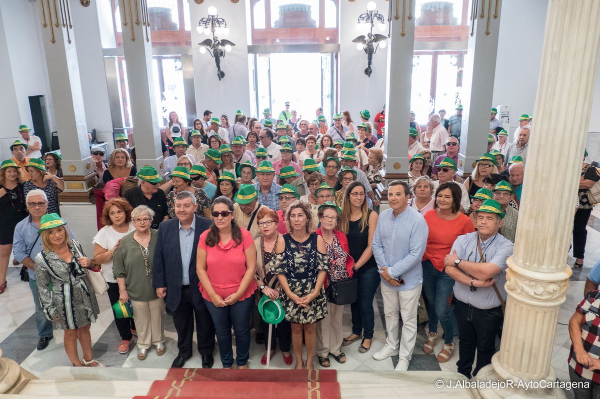 Recepcin de mayores de la ONCE en el Palacio Consistorial