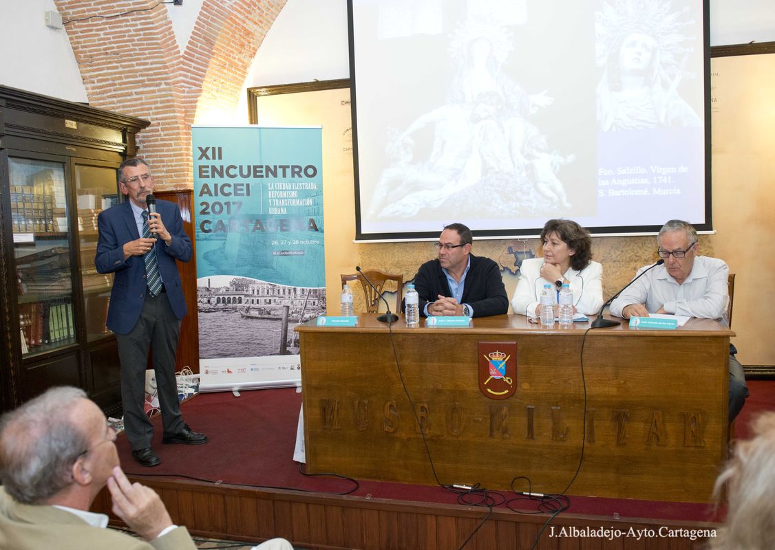 Conferencias AICEI en la biblioteca del Parque de Artillera Museo Histrico Militar