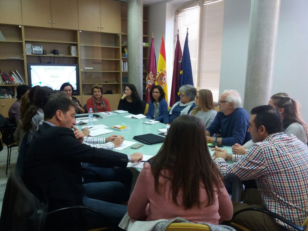El Ayuntamiento de Cartagena presenta su Estrategia de Desarrollo Urbano Sostenible a los colectivos sociales