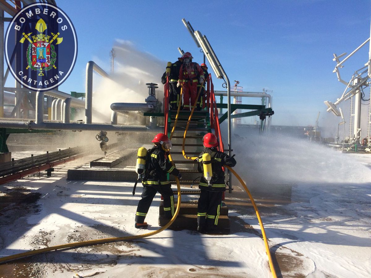 Simulacro de emergencia en la drsena de Escombreras