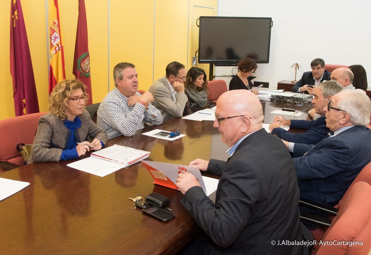 Reunin de la Comisin Informativa de Hacienda e Interior