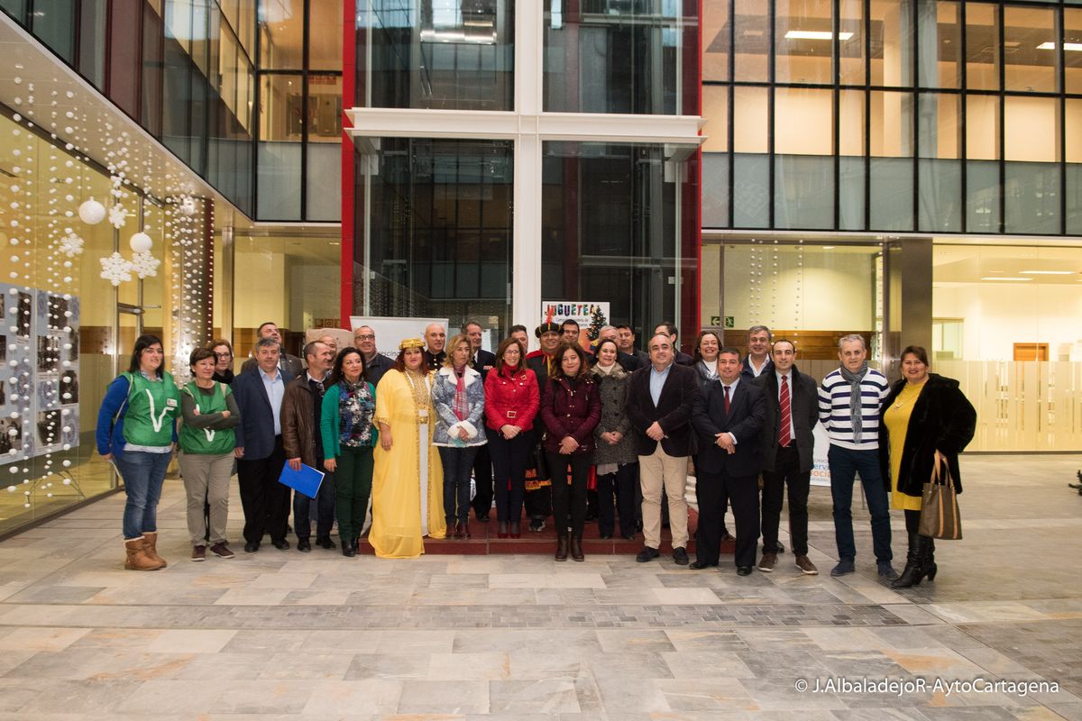 Apertura de la campaa de recogida de juguetes Juguetea del Ayuntamiento de Cartagena