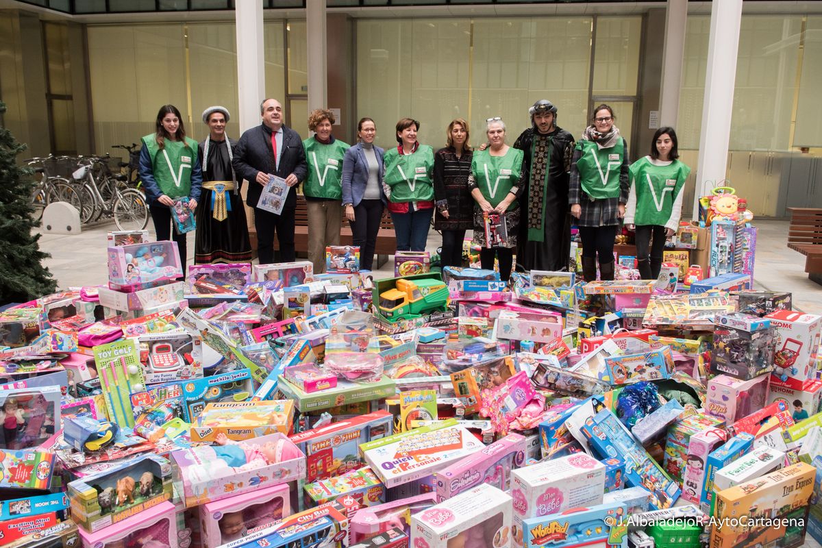 La campaa de recogida de juguetes del Ayuntamiento vuelve a ser un xito de solidaridad