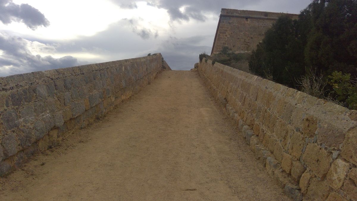 Limpieza del Castillo de la Atalaya