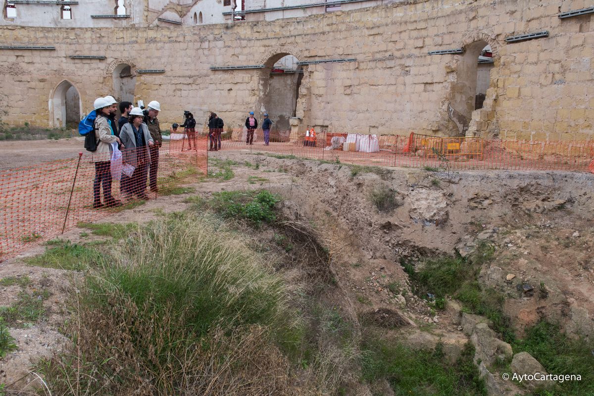 Visita al anfiteatro romano