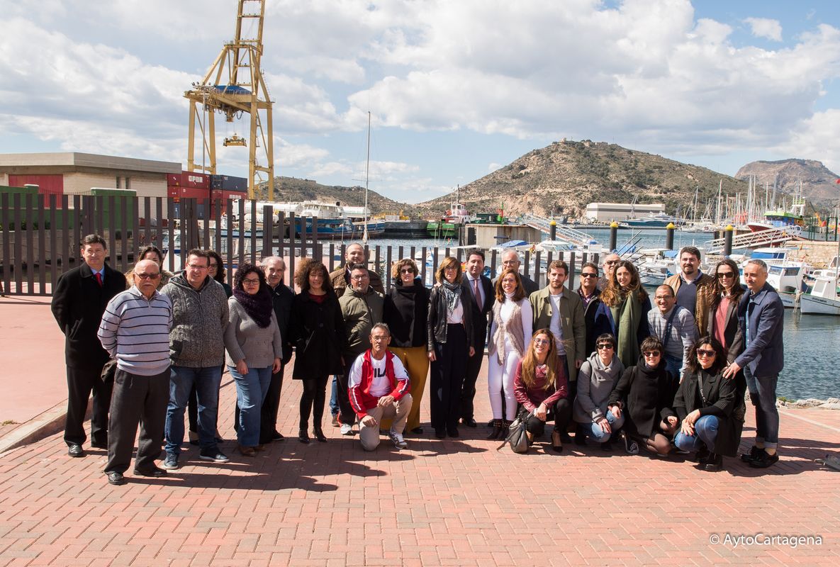 Visita de la alcaldesa al barrio de Santa Luca