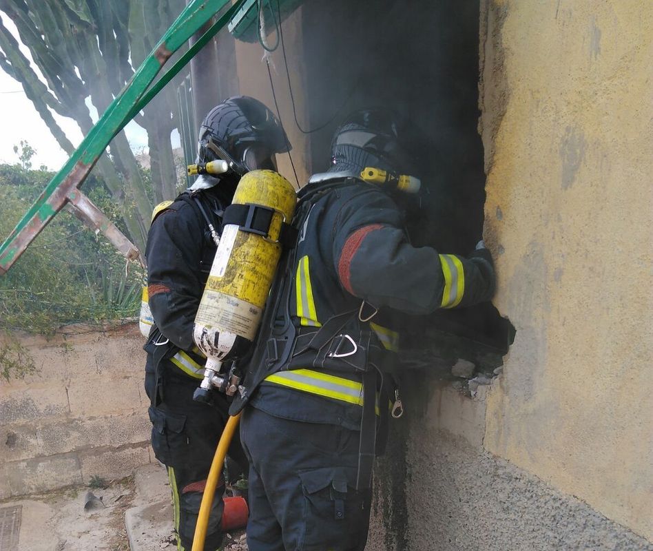 Incendio garaje de Galifa (Foto Bomberos)