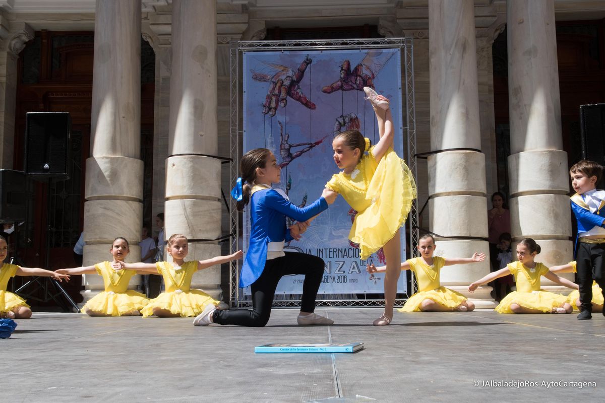  Da Mundial de la Danza Plaza del Ayuntamiento