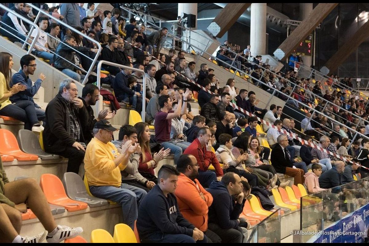 Gradero de la pista central del Palacio de Deportes