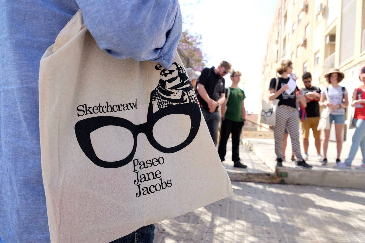 Mucho Ms Mayo-Un paseo de Jane Jacobs