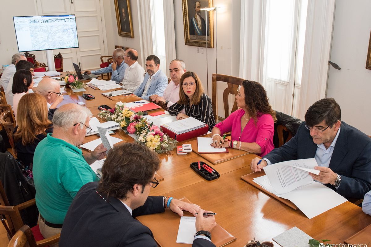 Reunin de la Mesa de Trabajo sobre la llegada del AVE a Cartagena