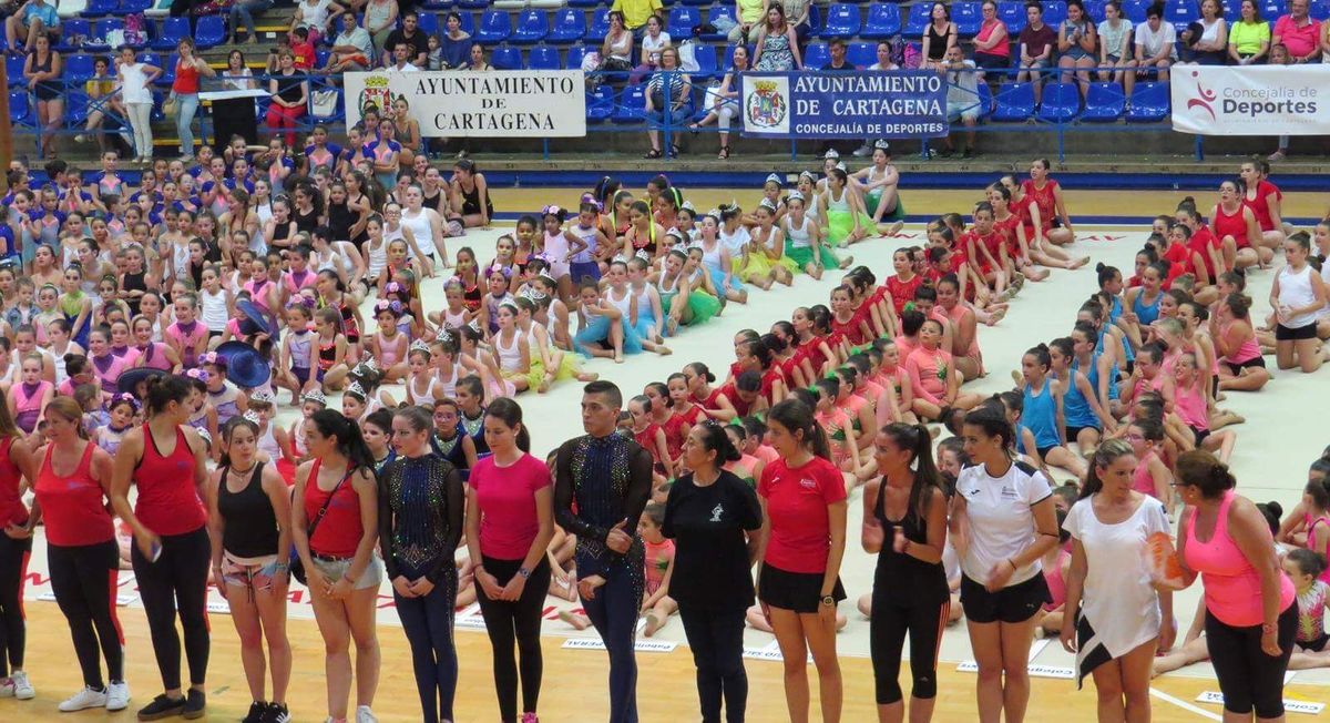 Clausura de la temporada de la Escuela Municipal de Gimnasia Rtmica Deportiva y Gimnasia Esttica