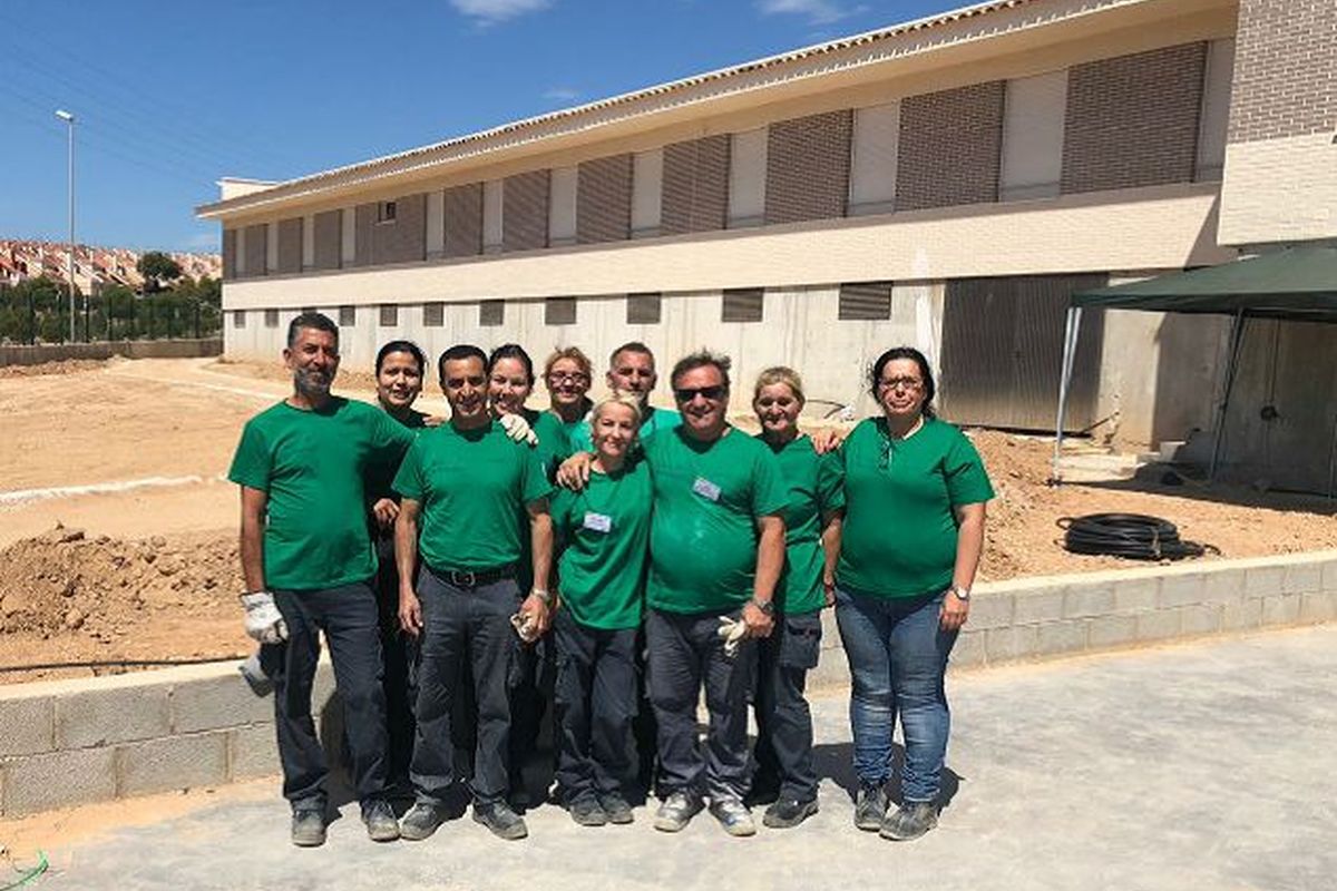 Actividades Auxiliares en Viveros, Jardines y Centros de Jardinera