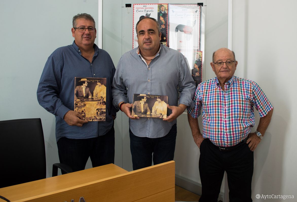 Presentacin ltimos detalles programacin Festival Nacional de la Cancin Espaola de Molino Derribao