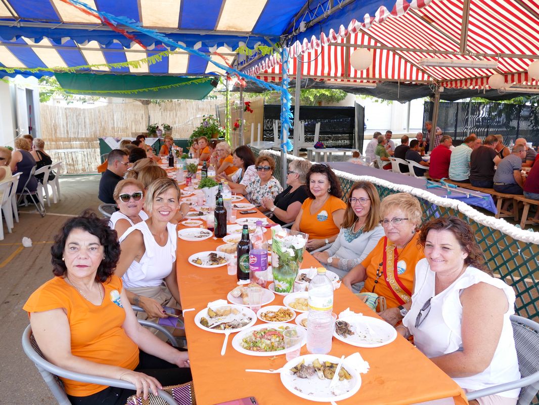 Comida mujeres Los Dolores