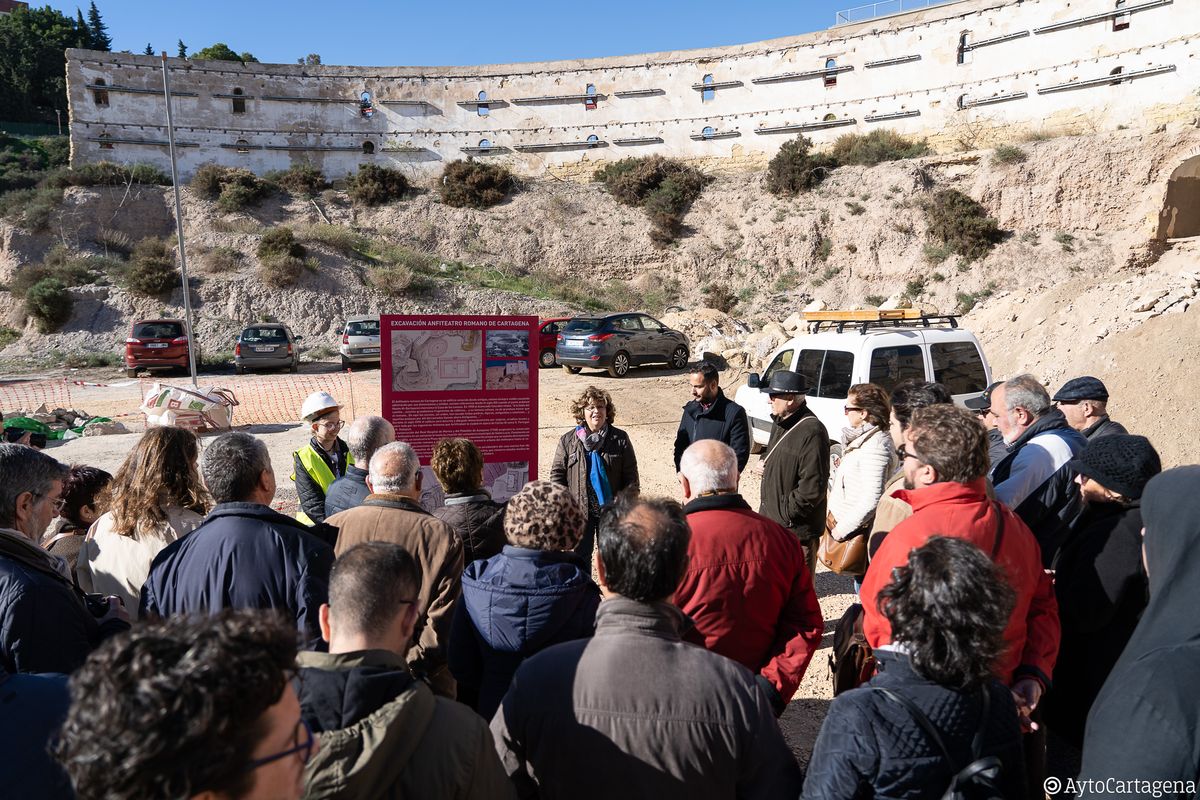 Primer da de visitas al Anfiteatro Romano 'Abierto por obras' 