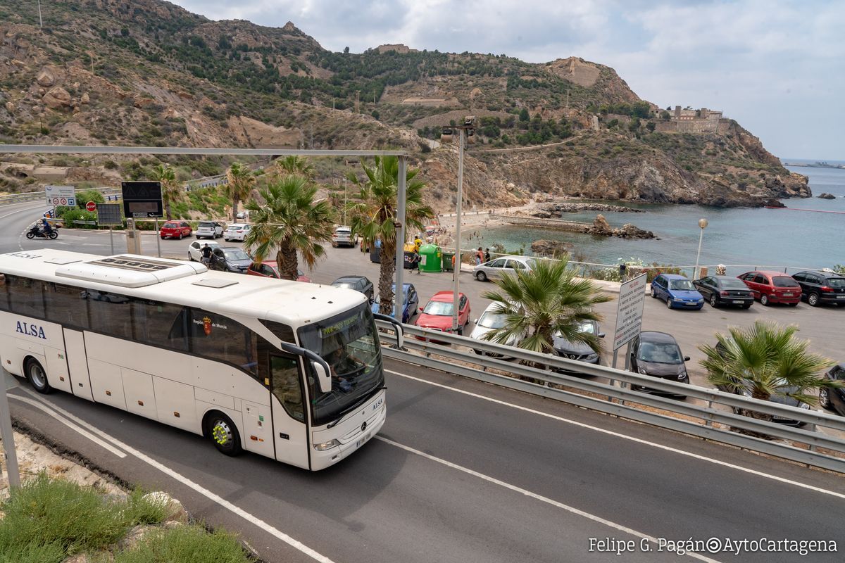 Bus Playa del Portús y Cala Cortina