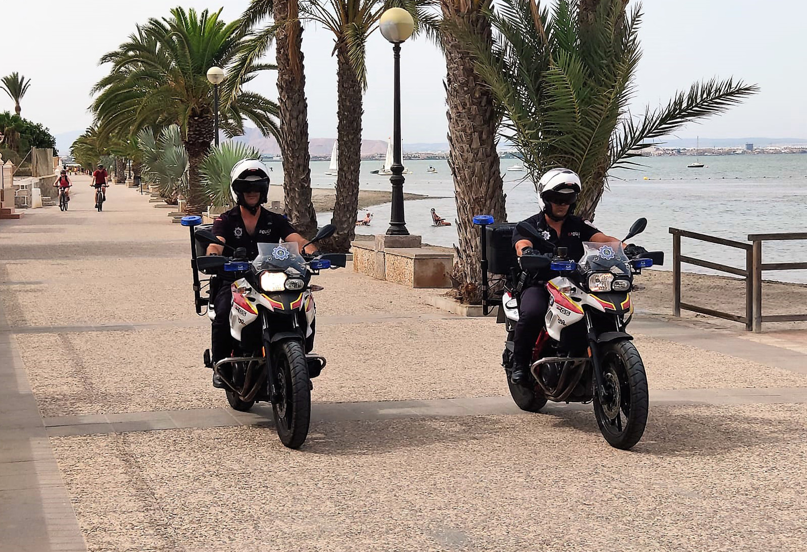 Patrullas motorizadas de la Polica Local en las playas