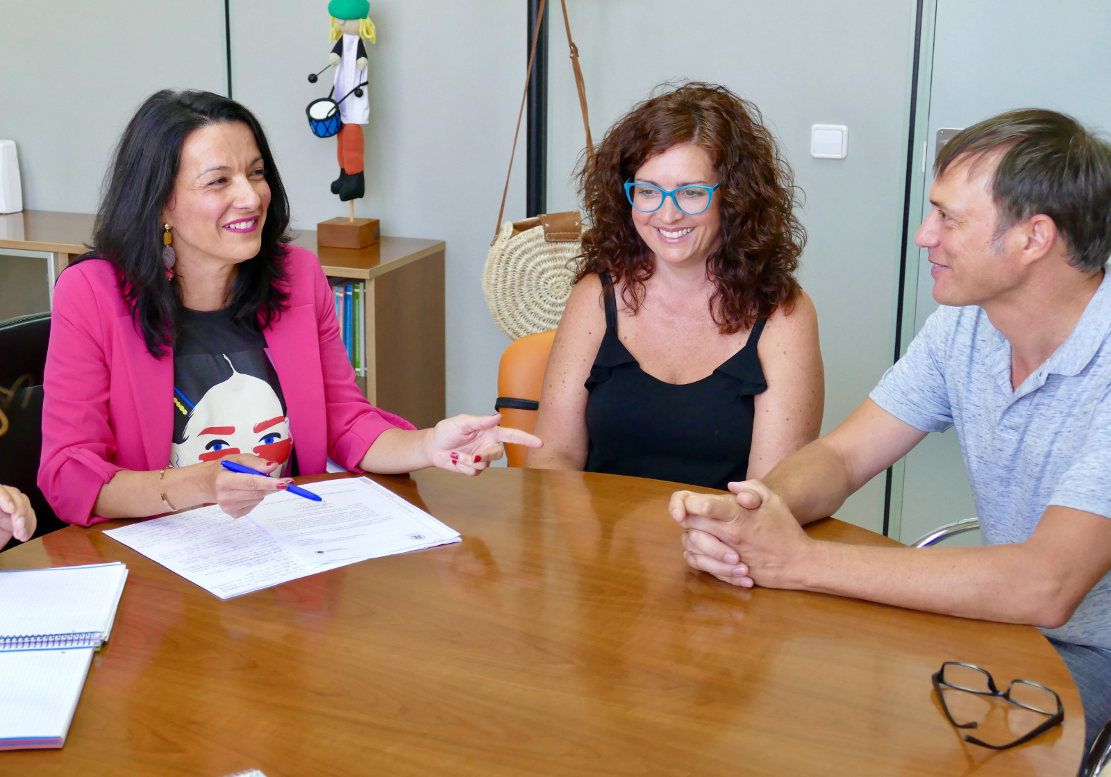 Reunin de la concejala de Educacin con colectivos sobre proyecto nuevo colegio de La Aljorra