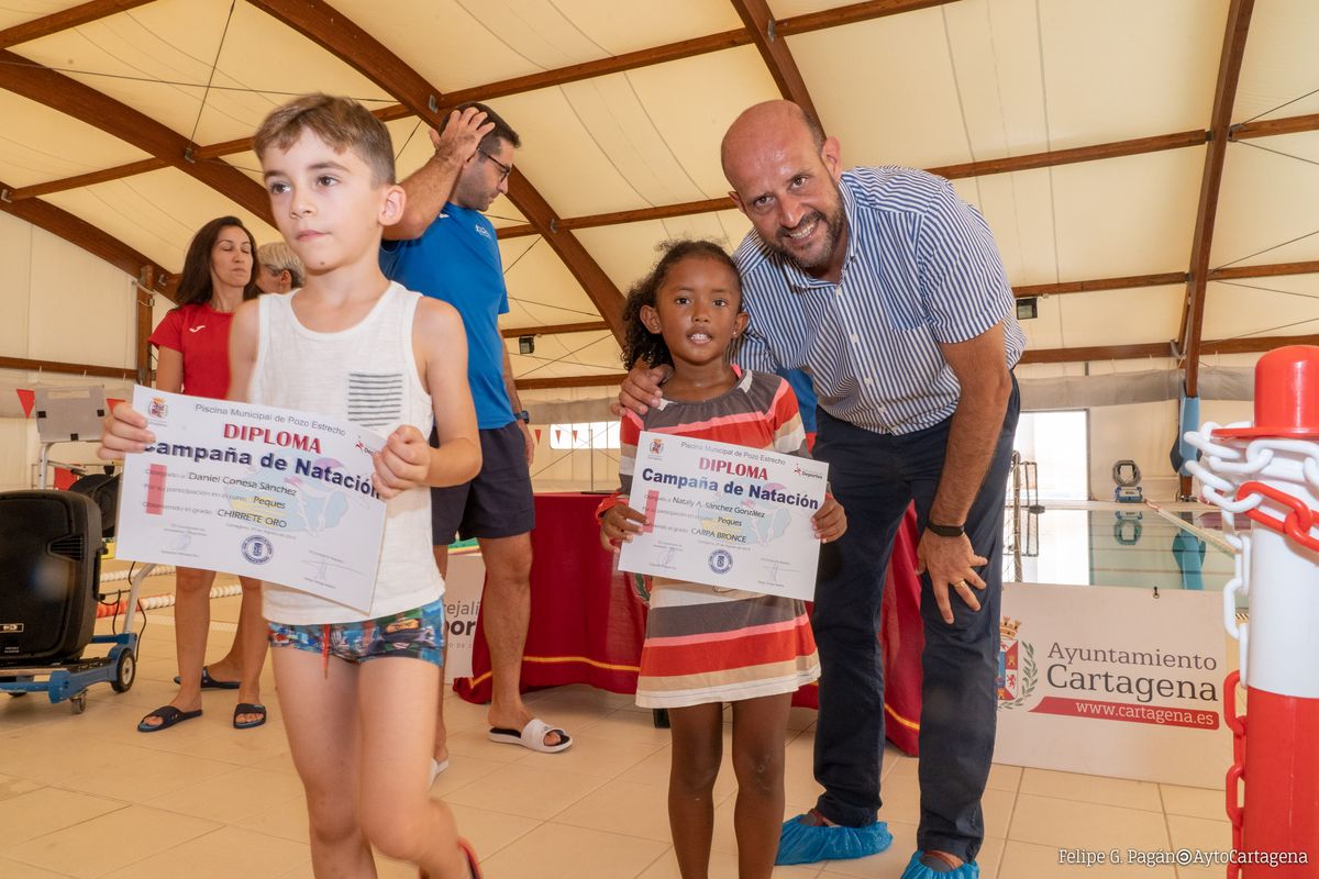 Clausura de las piscinas de verano en Pozo Estrecho y la Casa de la Juventud