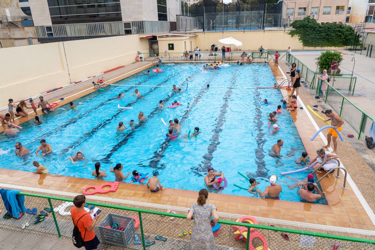 Clausura de las piscinas de verano en Pozo Estrecho y la Casa de la Juventud