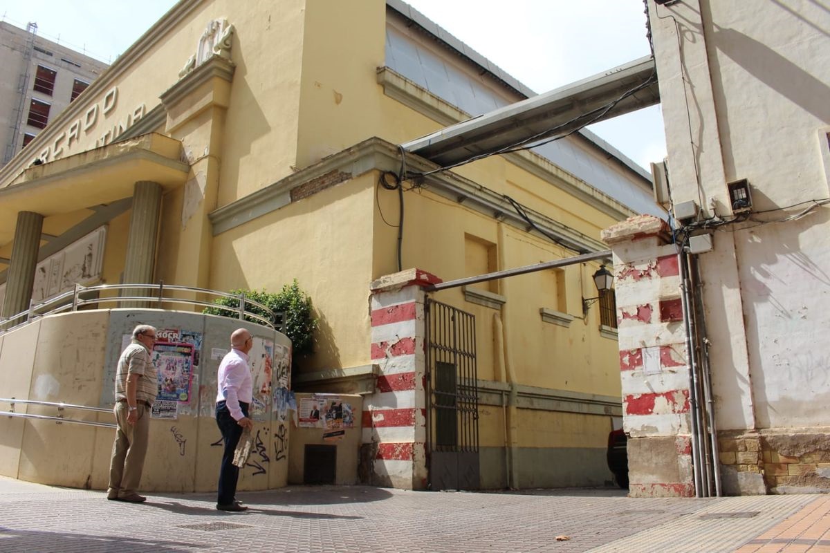 Visita a Mercado de Santa Florentina tras la Gota Fra