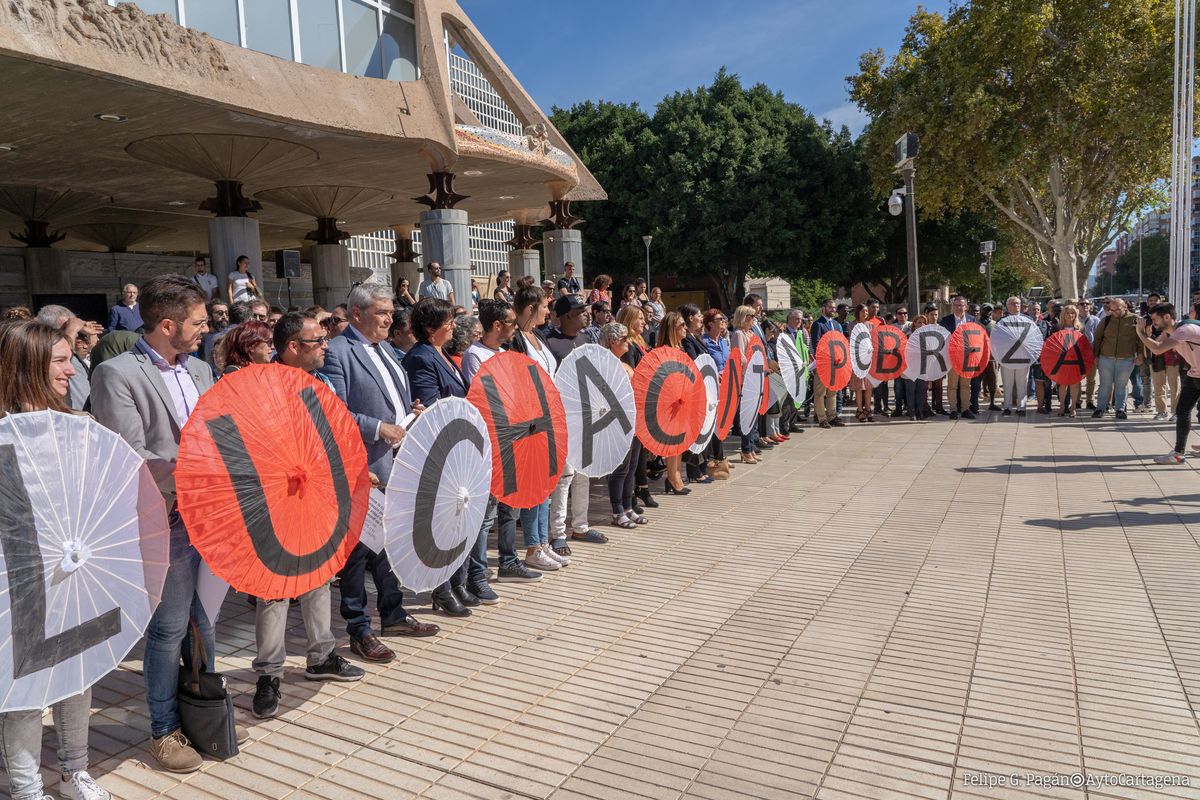 Lectura Manifiesto Da Internacional de la Erradicacin de la Pobreza en la Asamblea Regional