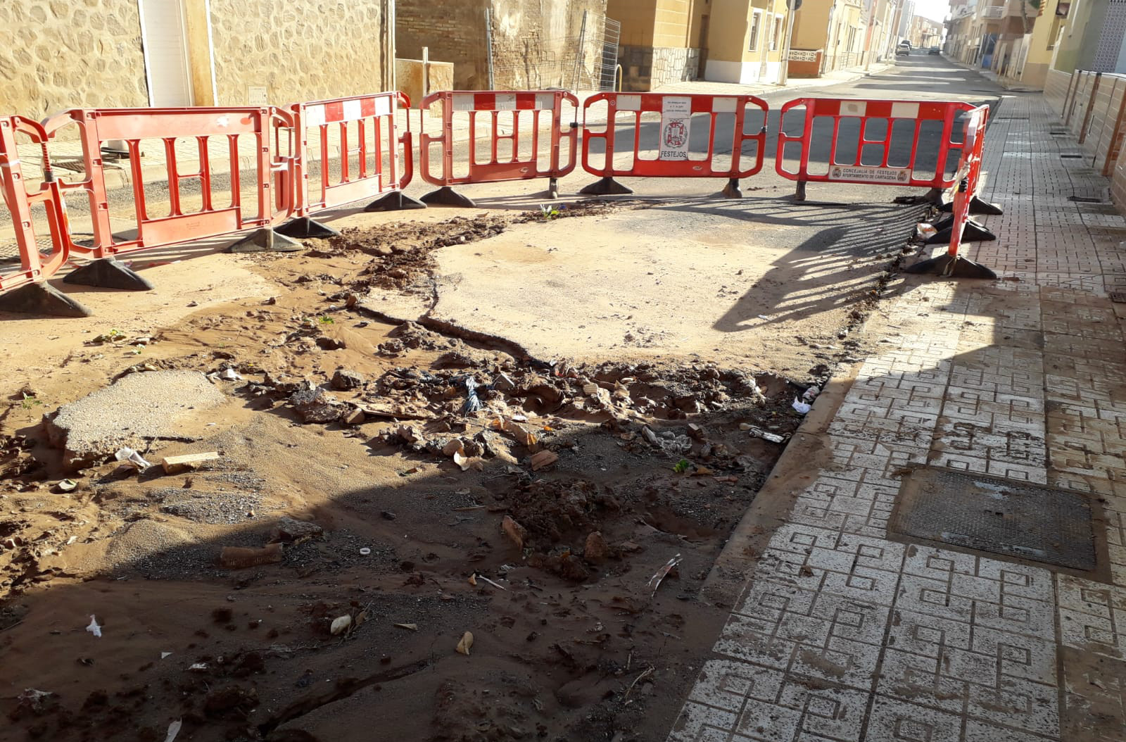 Obras de reparación en calles de Los Nietos afectadas por la DANA