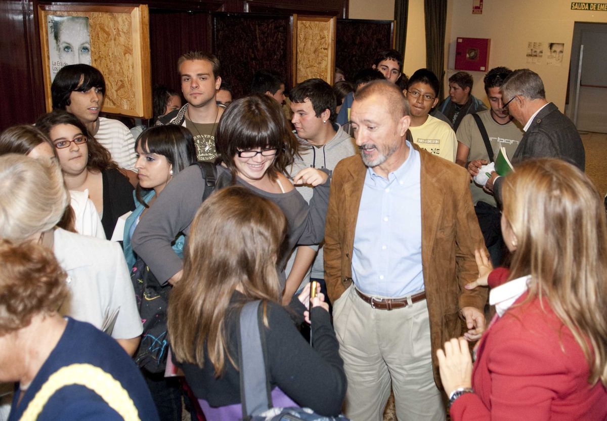 Arturo Prez Reverte en la inauguracin de los Premios Mandarache y Hache