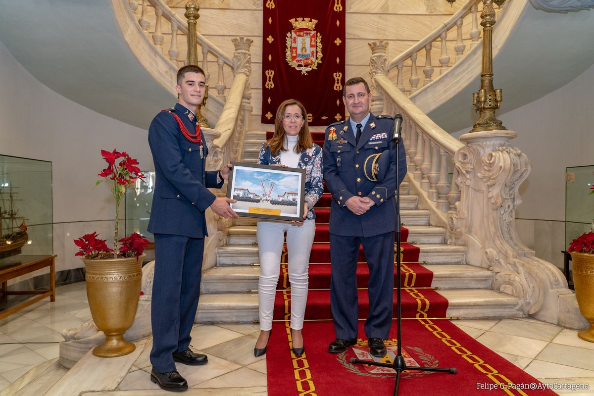 La 75 promoción de Alumnos de la Academia General del Aire visitan ...