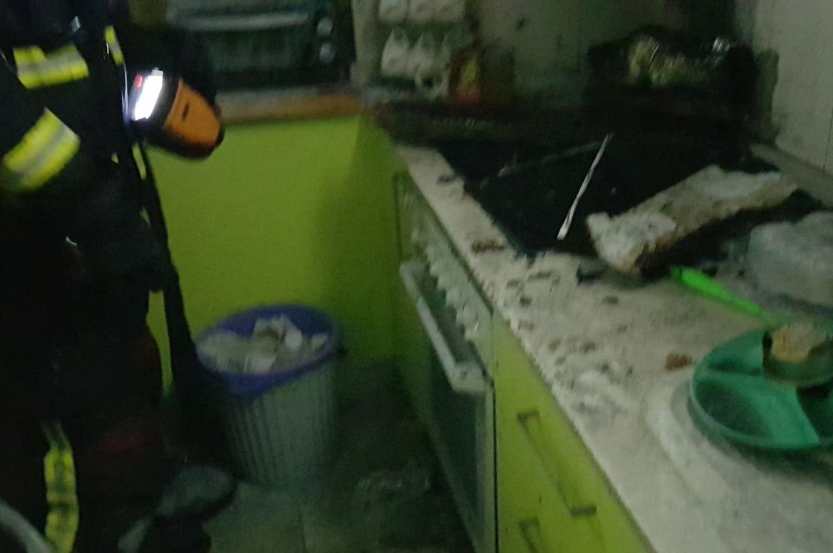 Tres personas afectadas por inhalación de humo en el incendio de una ...