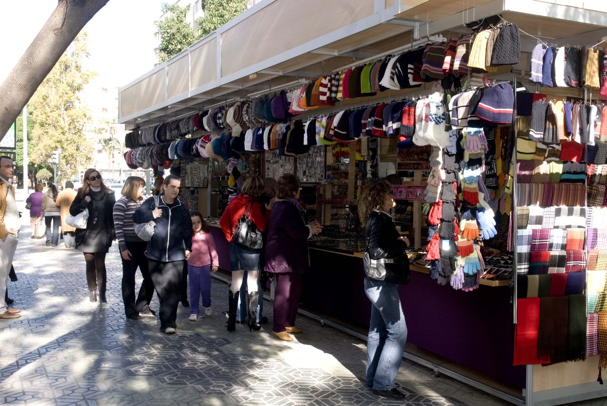 Mercadillo Artesanal de Navidad en la Alameda de San Antn