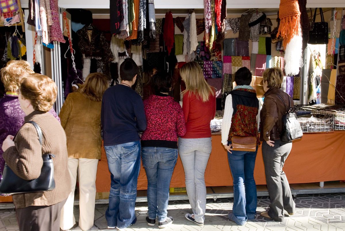 Mercadillo Artesanal de Navidad en la Alameda de San Antn