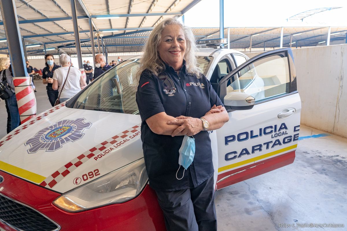 La primera mujer que ingres en la Polica Local de Cartagena, Maricarmen Garrido vive su ltima jornada laboral