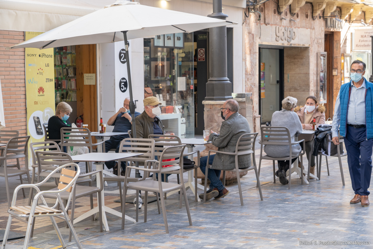 El Ayuntamiento congela la tarifa doméstica de agua y la baja un 20% a hostelería y comercios 1 193397